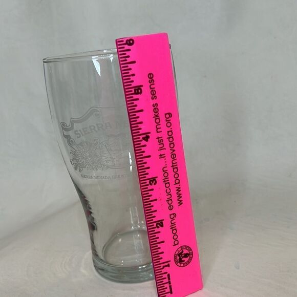 Sierra Nevada Beer Glass 16 Oz 5 3/4 In Tall 3 In Round Brewing Chico California - Picture 5 of 5